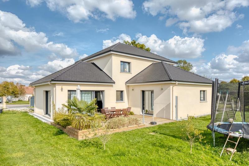 Maison ancienne - 169 m² - 7 pièces