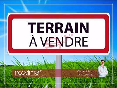 Terrain constructible - 1 750 m²