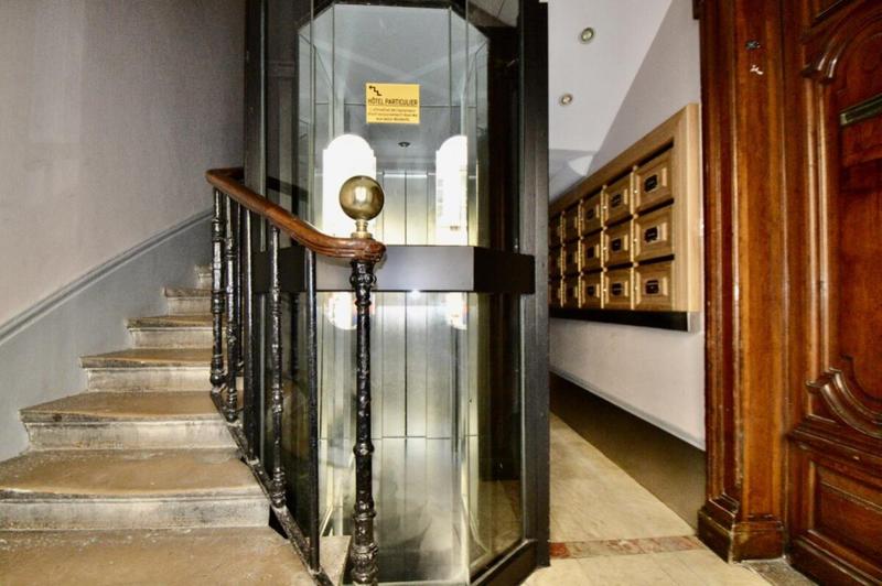 Appartement - 120 m² - 5 pièces