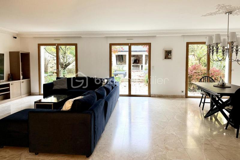 Villa - 180 m² - 5 pièces