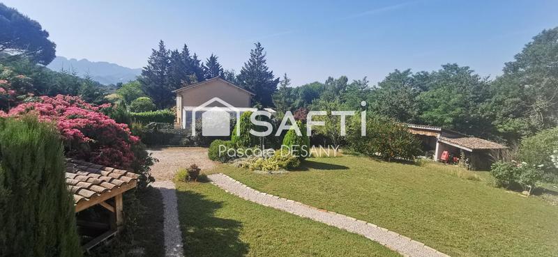 Maison - 206 m² - 8 pièces