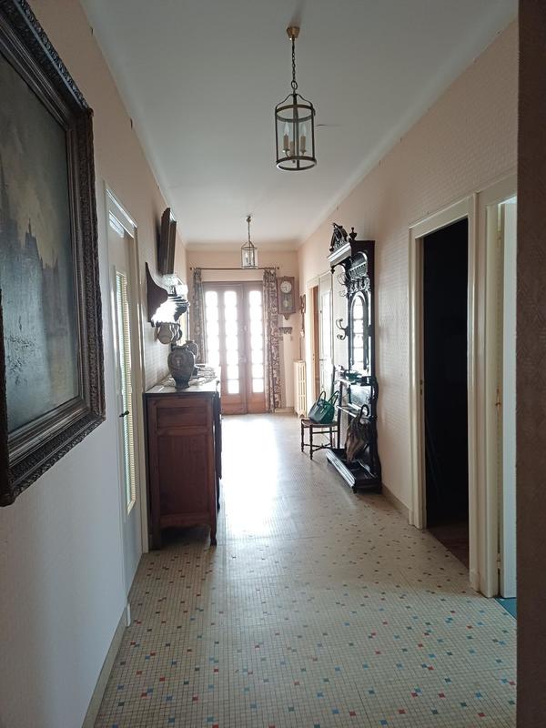 Maison - 206 m² - 6 pièces