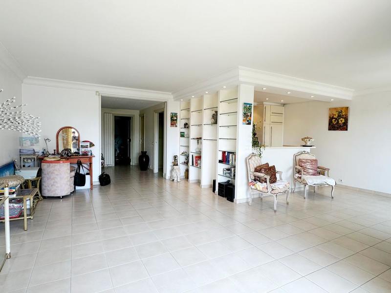 Appartement - 79 m² - 3 pièces