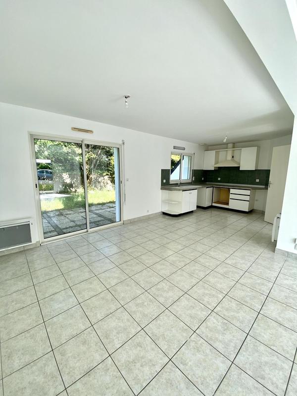 Maison - 89 m² - 5 pièces