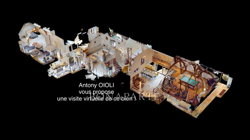 Maison - 367 m² - 16 pièces