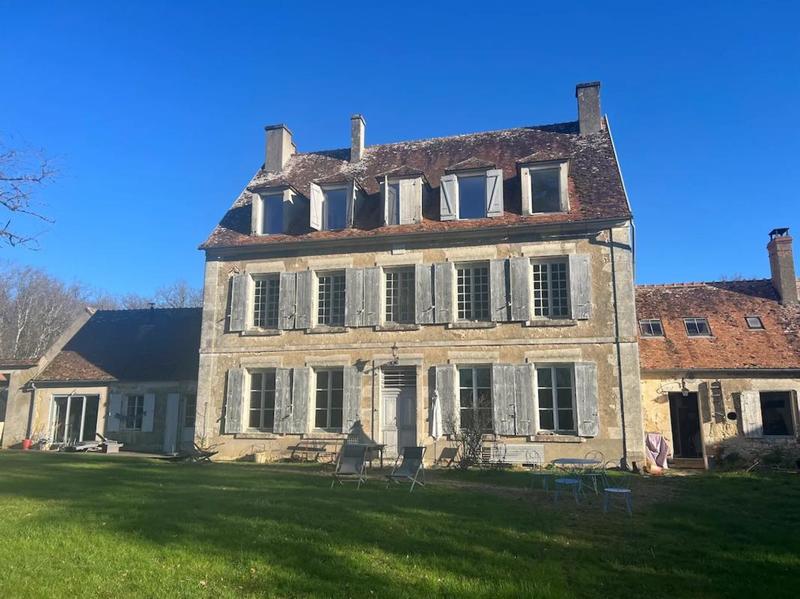 Maison de maîtres - 425 m² - 12 pièces