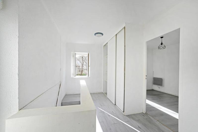 Maison - 160 m² - 9 pièces