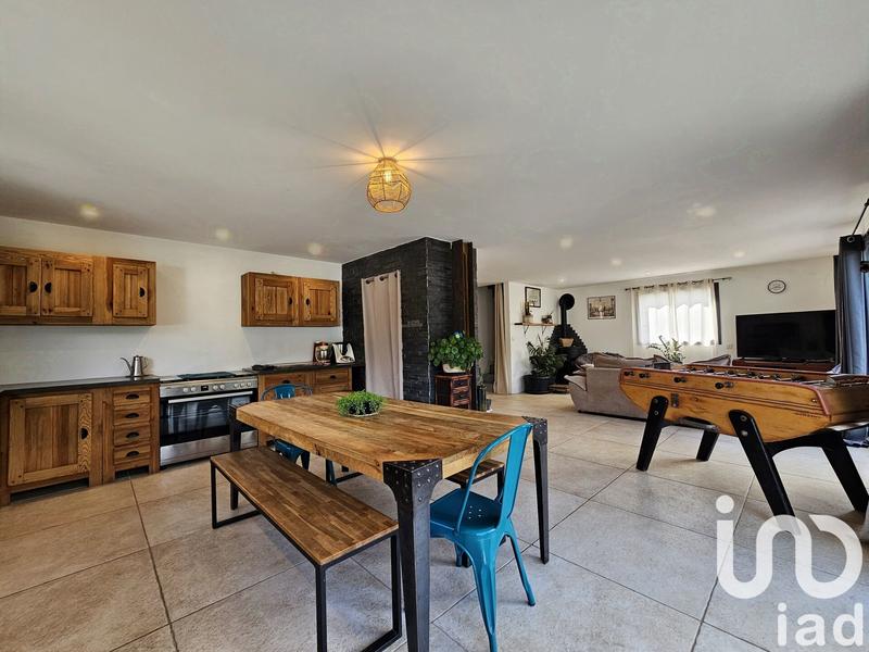 Maison - 198 m² - 7 pièces