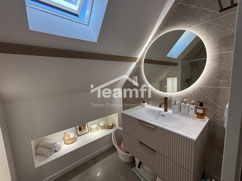 Maison - 86 m² - 5 pièces