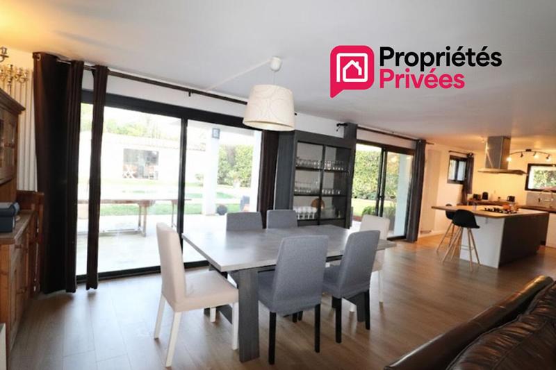 Maison - 200 m² - 8 pièces