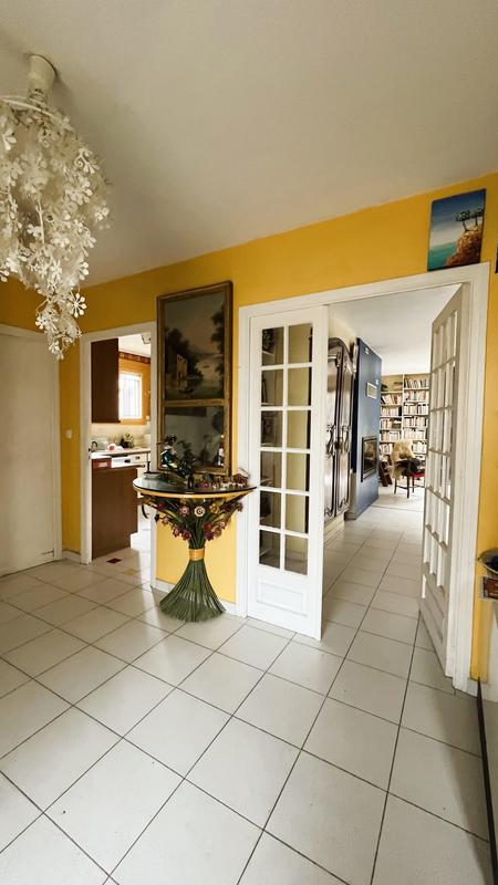 Maison traditionnelle - 143 m² - 5 pièces