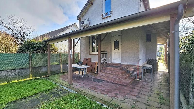 Maison - 90 m² - 5 pièces