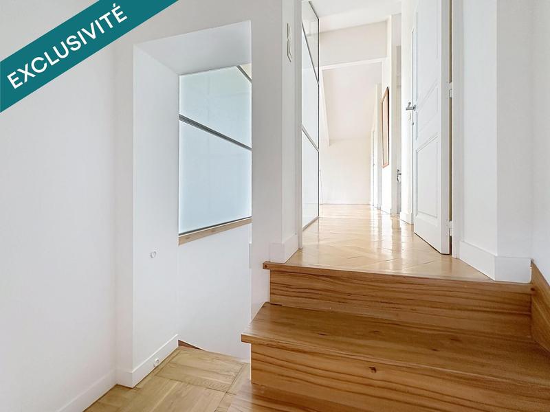 Maison - 271 m² - 9 pièces