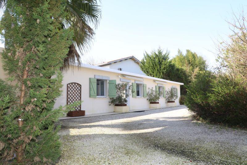 Villa - 320 m² - 13 pièces