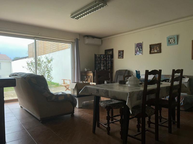 Maison - 235 m² - 7 pièces