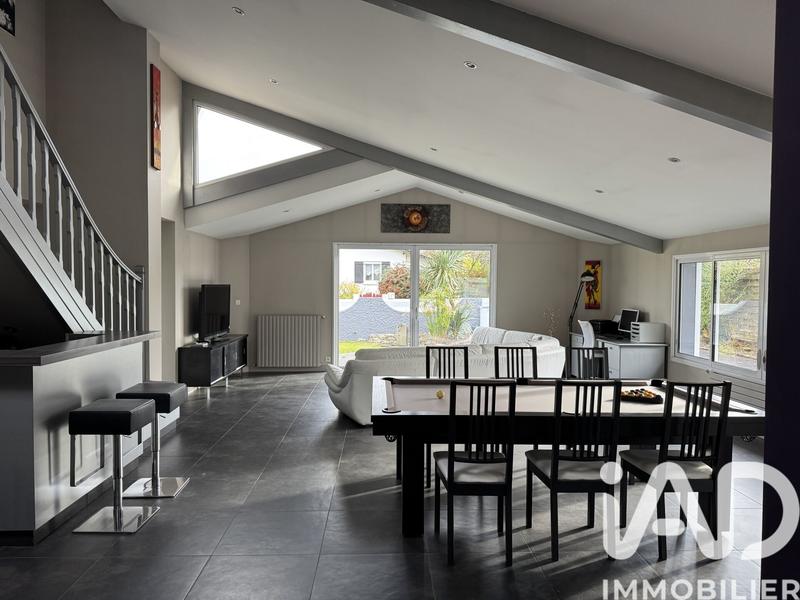 Maison - 176 m² - 5 pièces