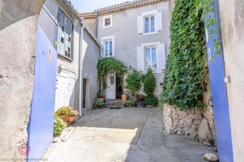Maison de maîtres - 276 m² - 9 pièces