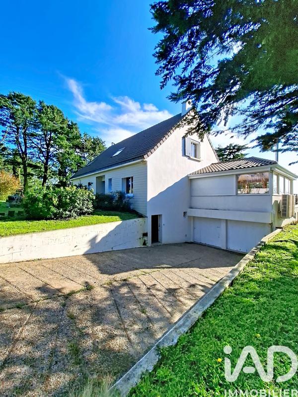 Maison - 226 m² - 8 pièces