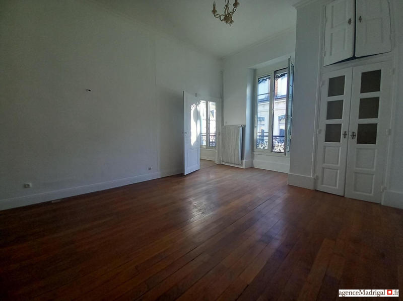 Appartement - 101 m² - 3 pièces