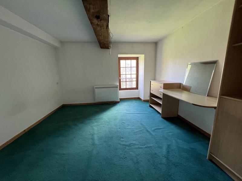 Maison - 213 m² - 8 pièces