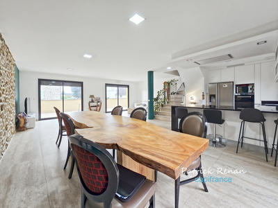 Maison - 125 m² - 6 pièces