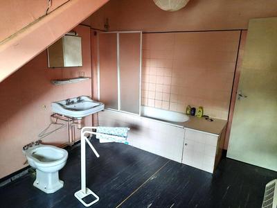 Maison - 199 m² - 8 pièces