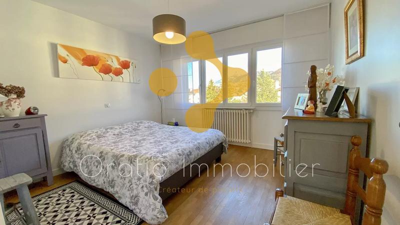 Appartement - 91 m² - 4 pièces