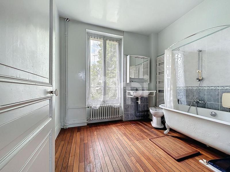 Maison - 107 m² - 5 pièces