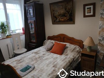 Chambre - 10 m² - 1 pièce