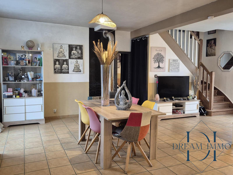 Maison - 92 m² - 5 pièces