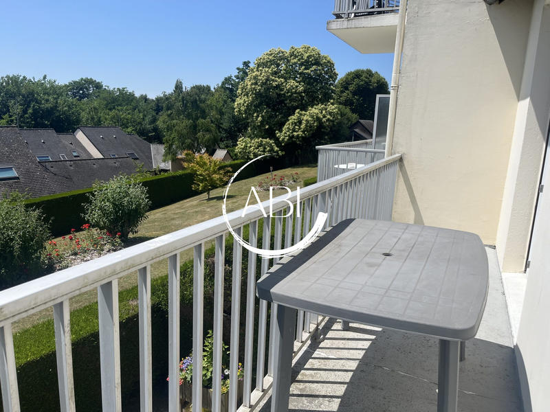 Appartement - 90 m² - 4 pièces