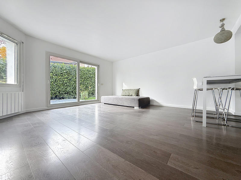 Maison - 180 m² - 8 pièces