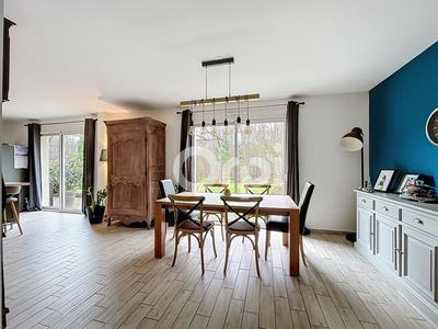 Maison - 159 m² - 7 pièces