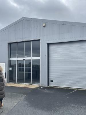 Local commercial - 680 m²