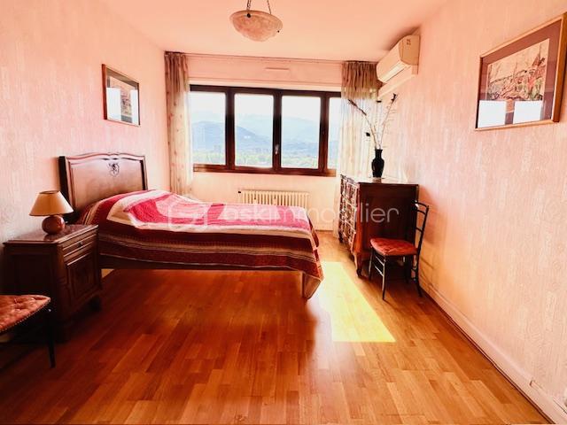 Appartement - 103 m² - 5 pièces