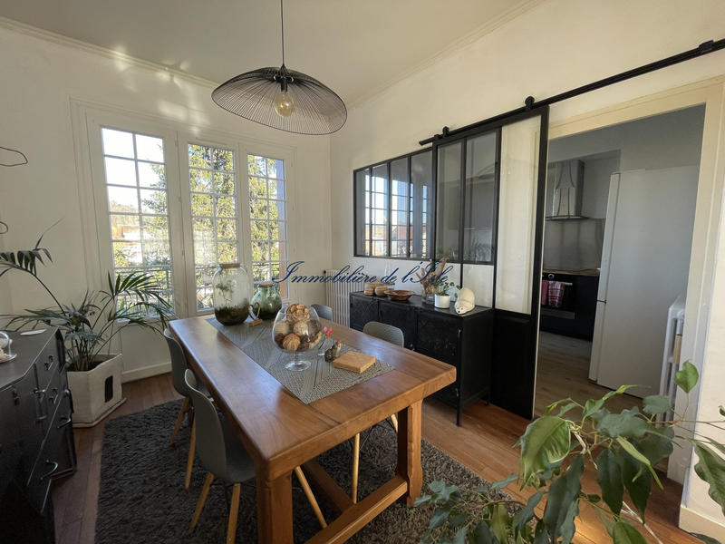 Maison - 140 m² - 8 pièces