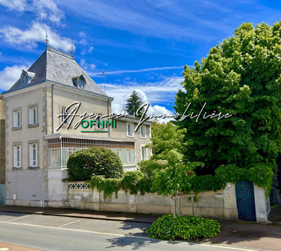 Propriété - 224 m² - 7 pièces