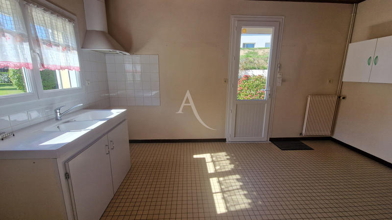 Maison - 96 m² - 5 pièces