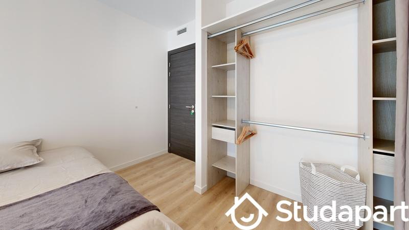 Chambre - 17 m² - 1 pièce