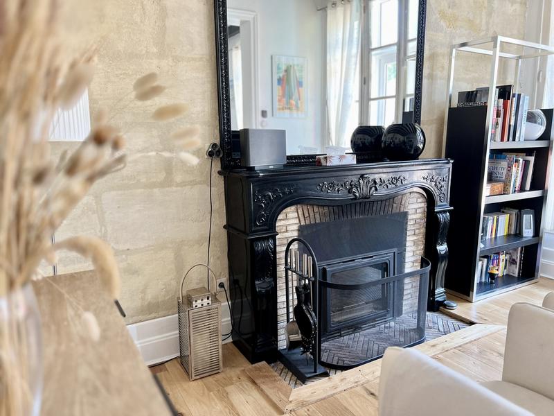 Maison - 300 m² - 8 pièces