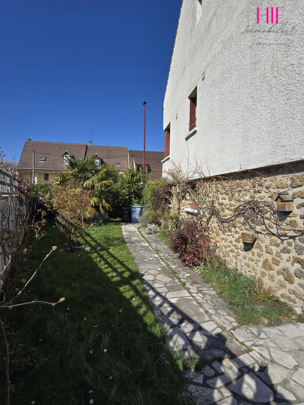 Maison - 100 m² - 6 pièces