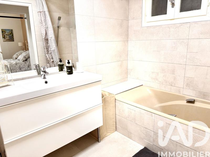 Maison - 202 m² - 6 pièces