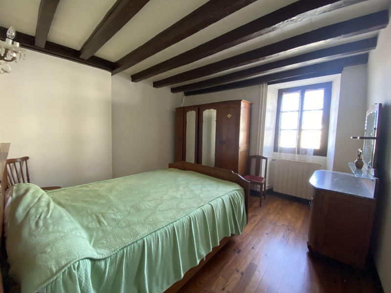 Maison - 212 m² - 7 pièces