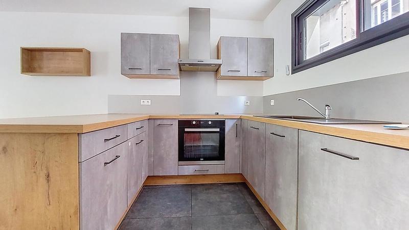 Appartement - 80 m² - 4 pièces