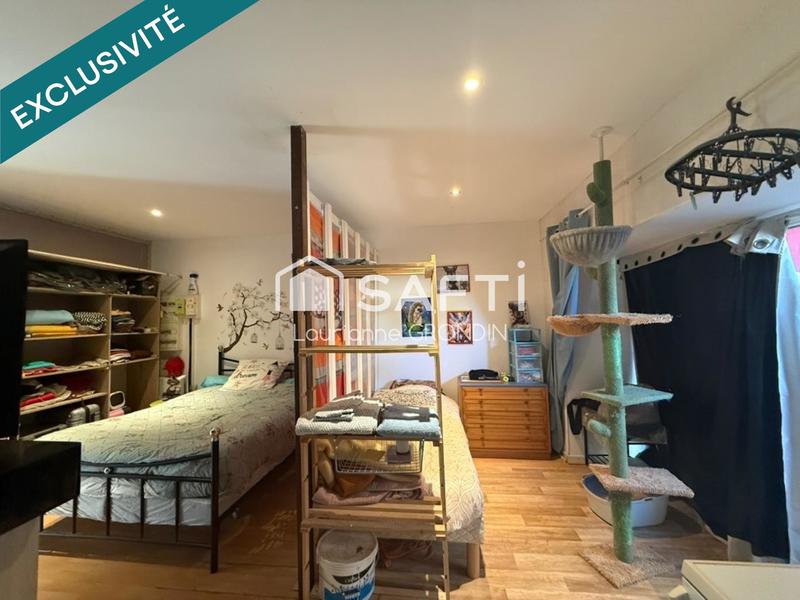 Maison - 290 m² - 11 pièces