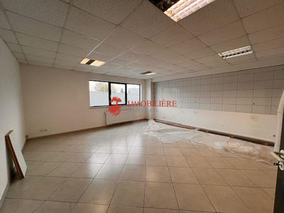 Local commercial - 109 m²