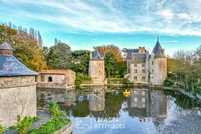 Demeure - 494 m² - 21 pièces