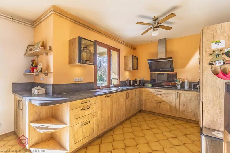 Maison - 166 m² - 7 pièces