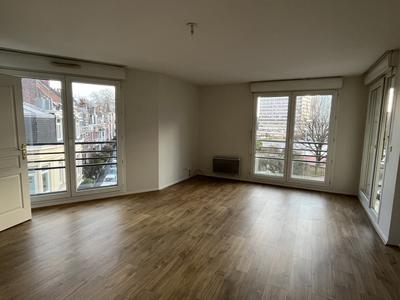 Appartement - 102 m² - 4 pièces