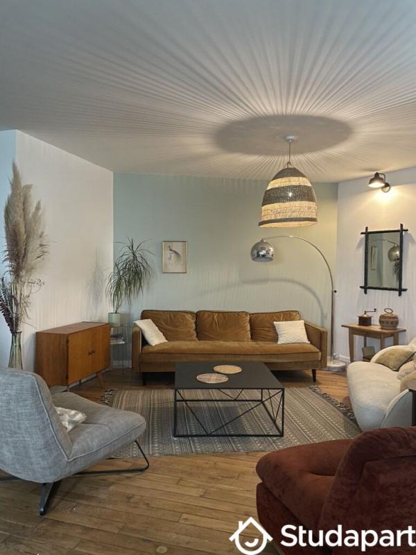 Chambre - 14 m² - 1 pièce